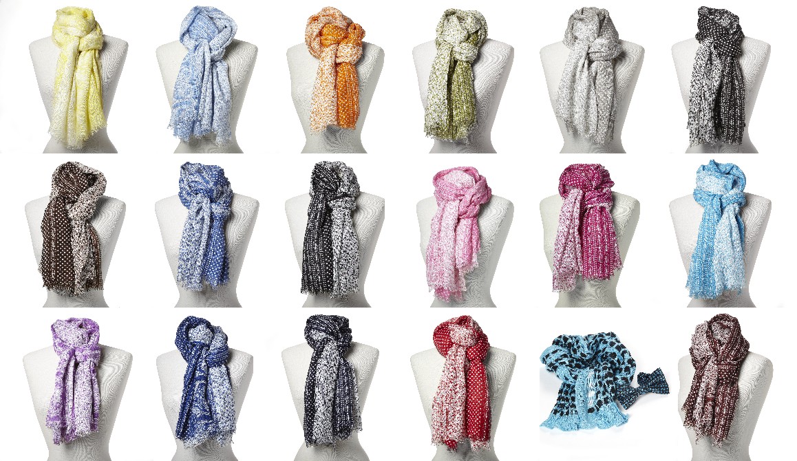 Guide On Choosing The Right Colored Scarves For the Perfect Look